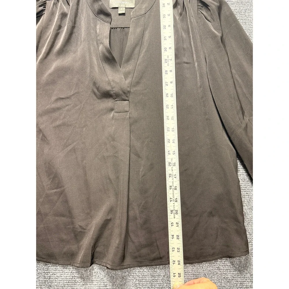 Banana Republic Blouse Women Small Black V-Neck Long Sleeve Satin Luster